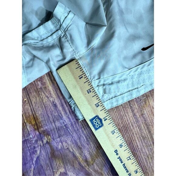 Nike Women's Size XS Surf to Sport Tempo Running Short Platinum Tint AQ5682-094 - Picture 11 of 11